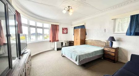 Fully Furnished Studio on London St - Photo 5