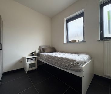 Gelijkvloers appartement met 3 slaapkamers en ruim terras - Photo 5