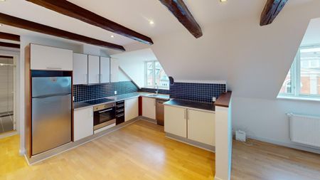 Hyggelig 2-værelses taglejlighed Aalborg C - Photo 4