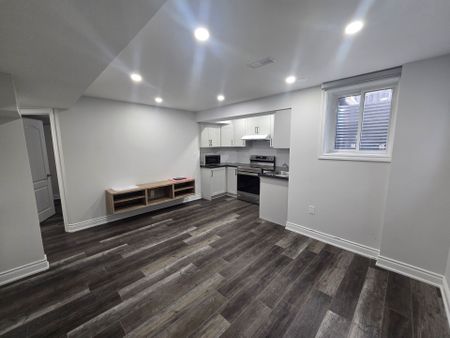 For Lease - 5403 Langford Road Unit# Bsmt, Burlington, Ontario - Photo 2