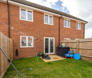3 bedroom terraced house to rent - Photo 4