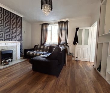 Newstead Terrace, Pontefract, Fitzwilliam - Photo 2