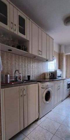 Nerva traian etaj 4 decomandat - Fotografie 4