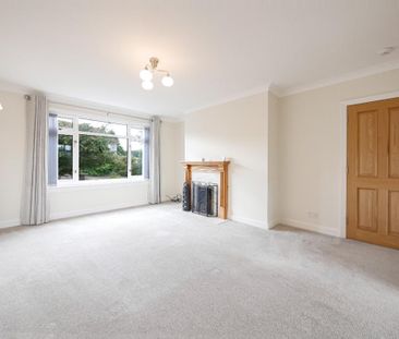 3 bedroom detached house to rent - Photo 3