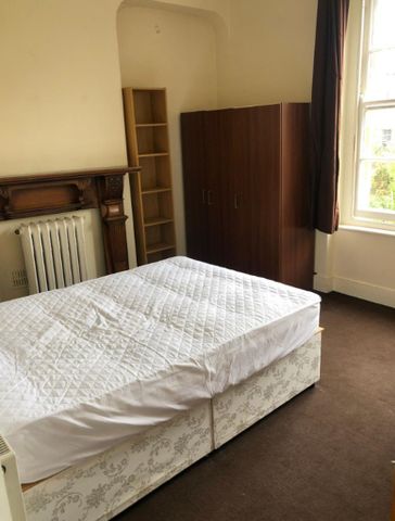 11 bedroom house to rent - Photo 3