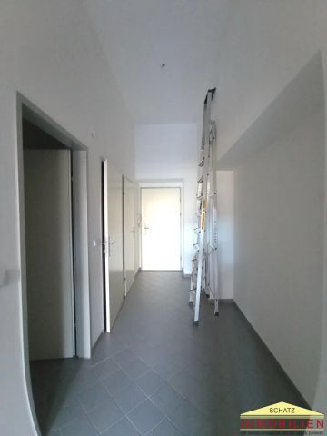 Traumwohnung in Neuhaus: Geräumig, gepflegt & mit Balkon - Photo 3