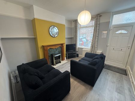 Upper Newborough Street, Burton Stone Lane - P10525 - Photo 4