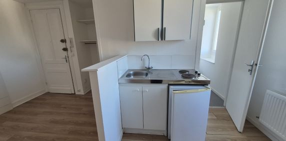 Location Appartement 1 pièce 22m² LILLE 59000 - Photo 2