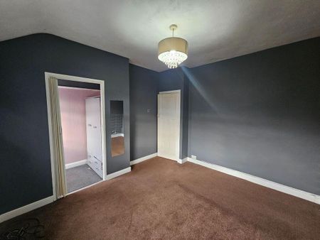 2 bedroom semi-detached house to rent - Photo 5