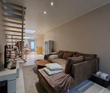 Rijwoning te Lokeren met tuin - Photo 2