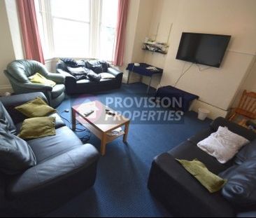 9 Bed House, Headingley, LS6 - Photo 1