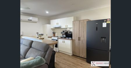 Comfortable 3-Bedroom Duplex in the Heart of Caboolture - Photo 4