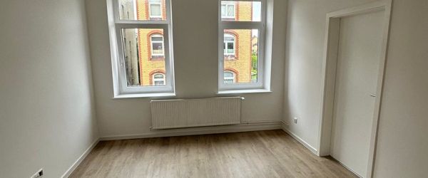 ++ Zu sofort!: Bezaubernde, renovierte 3-Zimmer Wohnung in zentraler Lage Uelzens ++ - Photo 1