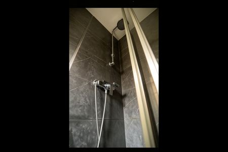 7 Bed Semi-Detached House, Fanshawe Avenue, IG11 - Photo 3