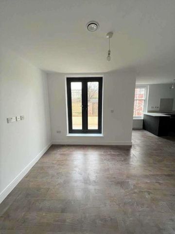 Harmer Street, Gravesend, DA12 - Photo 2