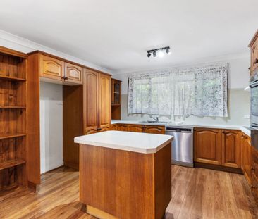 Charming Family Home in a Sought-After Location - Photo 4