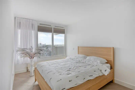 Appartement meublé avec balcon et parking, Palaceplein, La Haye - Photo 2