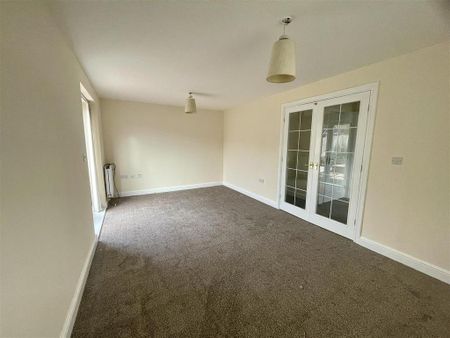 3 bedroom detached house to rent - Photo 4