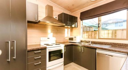 Family Home - Photo 3