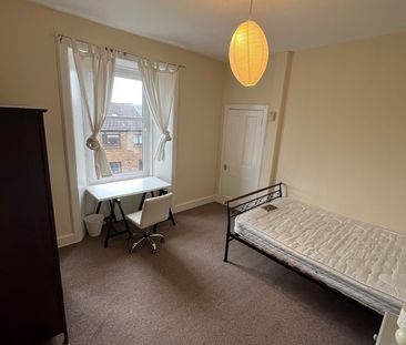 2 Bed Flat, St Leonards St, EH8 - Photo 3