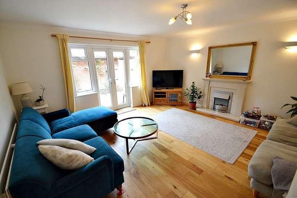 Wimborne, BH21 - Photo 1