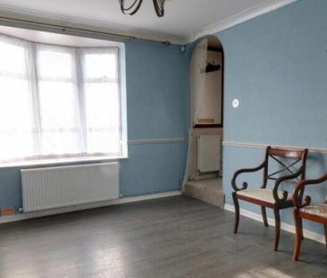 2 bedroom end of terrace house to rent - Photo 5