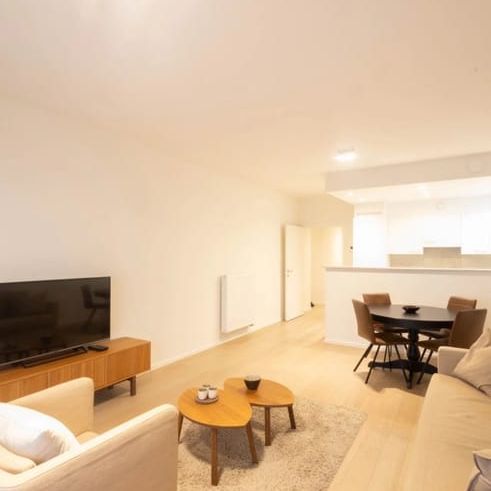 Appartement te huur - Photo 1