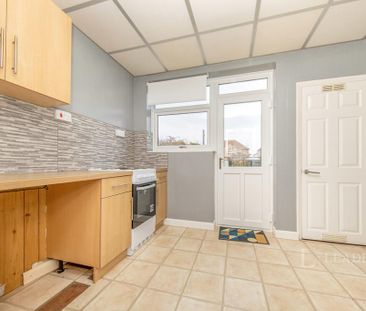 2 bedroom bungalow to rent - Photo 3