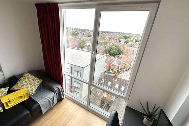 Gold City Studio - Photo 1