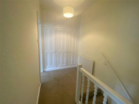 2 bedroom end of terrace house to rent - Photo 4