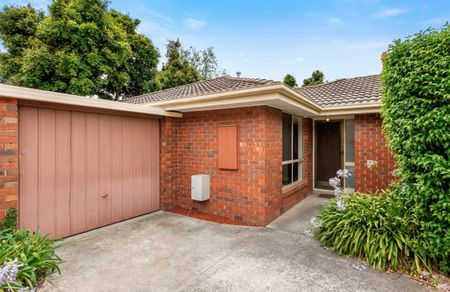 2/300-302 Blackburn Road, Glen Waverley - Photo 4