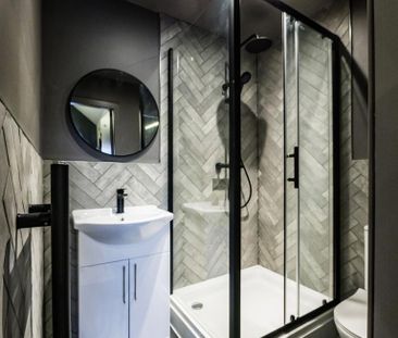 1 bedroom in a house share to rent - Photo 4