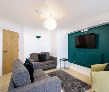 5 bedroom house to rent - Photo 2