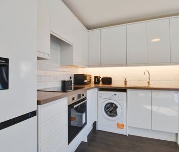 1 bedroom apartment to rent - Photo 2