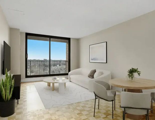 Driveway Place | 350 Queen Elizabeth Drive, Ottawa - Photo 1