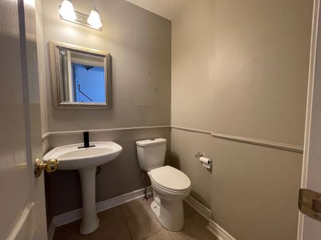 For Lease - 2066 Shady Glen Road, Oakville, Ontario - Photo 5