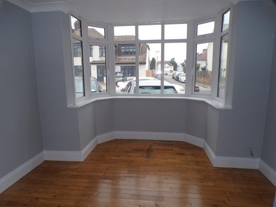 3 bedroom semi-detached house to rent - Photo 1