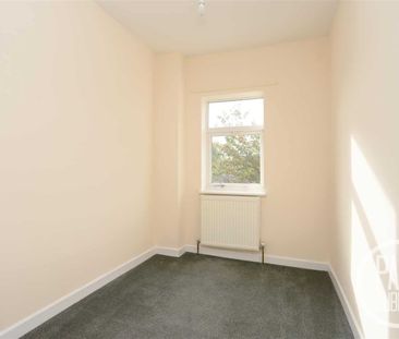 Kimberley Road, Lowestoft, NR33 - Photo 4