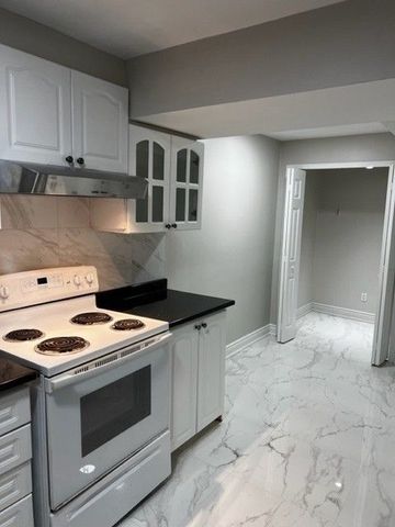 For Lease - 411 Bristol Road, Mississauga, Ontario - Photo 5