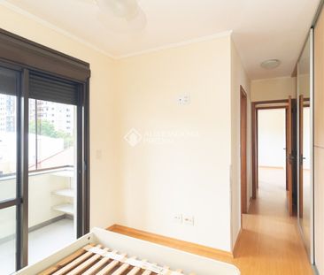 Apartamento com 2 quartos e 76m² para alugar em Menino Deus, Porto ... - Foto 4