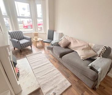 38 London Road, BT68EY, Belfast - Photo 3