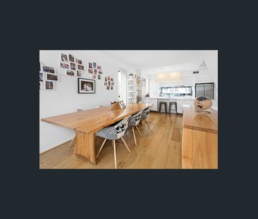 CORNER-SITED | PRESTIGE HOME PRECINCT | EXTRA PARKING - Photo 1