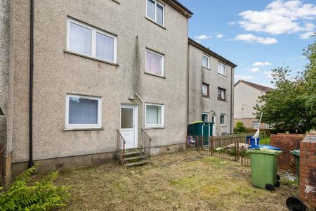 2 bedroom ground floor flat to rent - Photo 5