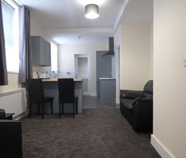 1 bedroom ground floor flat to rent - Photo 3