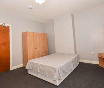 Property to rent - Photo 2