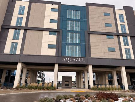 For Lease - 16 Concord Place Unit# 140, Grimsby, Ontario - Photo 4