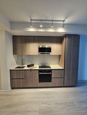 For Lease - 110 Broadway Avenue Unit# 1004, Toronto, Ontario - Photo 1