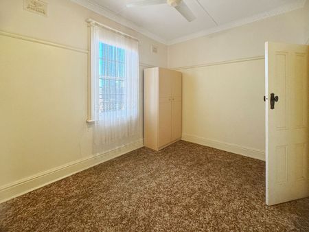 Home For Rent - Photo 5