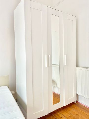 2 Bed Flat, Montgomery Street, EH7 - Photo 4