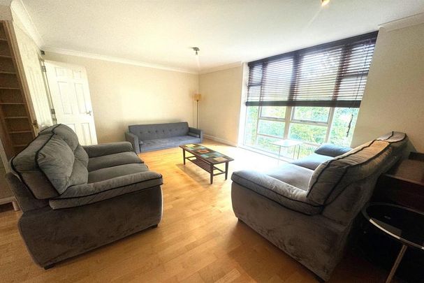 3 bedroom apartment to rent - Photo 1